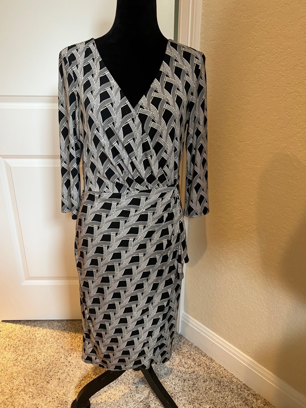 WHBM Black & White Geometric faux Wrap Dress